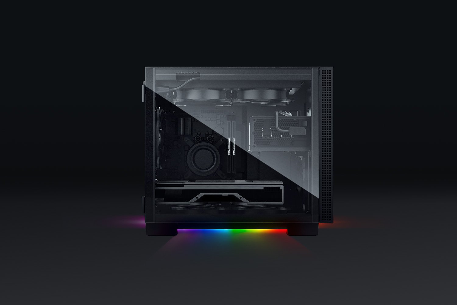 Vỏ Case Razer Tomahawk M1 Mini-ITX Chassis (Mid Tower/Màu Đen) hỗ trợ RAZER CHROMA RGB, với dải led gầm với 16,8 triệu màu và rất nhiều hiệu ứng đi kèm, có thể đồng bộ với hơn 150 game nhằm tăng tính trải nghiệm mỗi khi chơi game